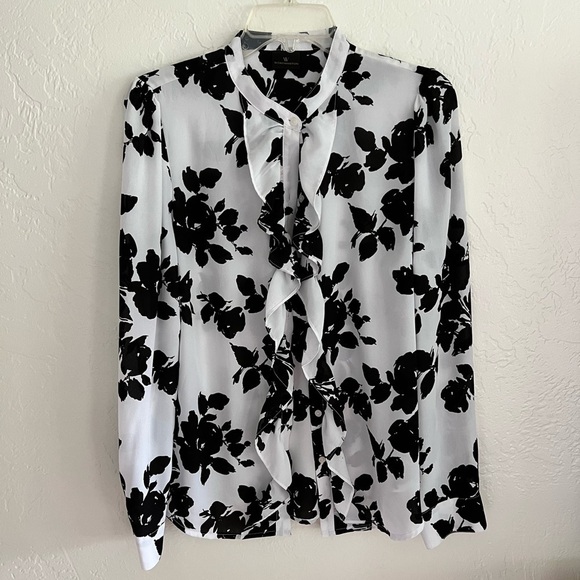 Worthington black and white floral top size small. - Picture 1 of 6